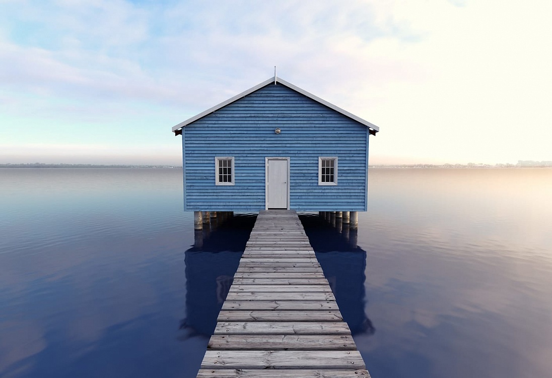 cabin on the water 1 img